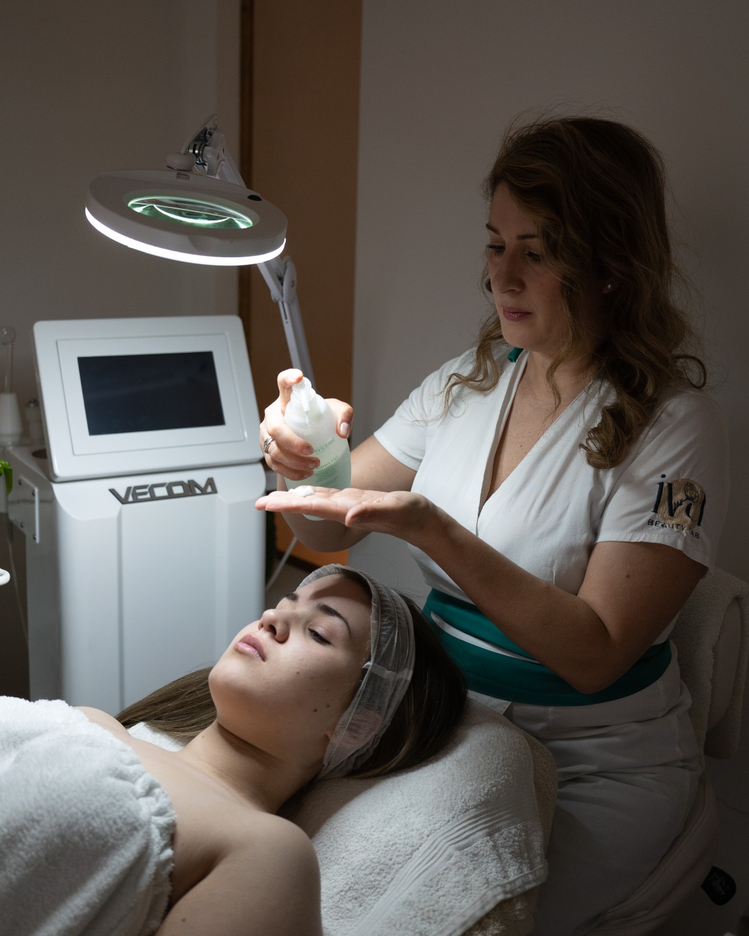 Iva Beauty Lab 2 #beograd Tretman lica Higijenski tretman lica tinejdžera