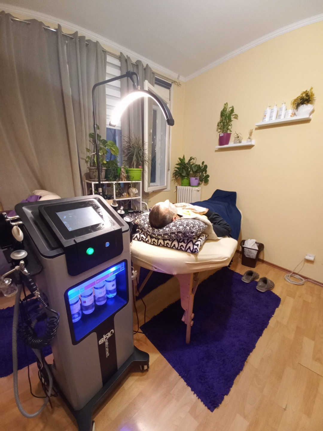 21 Beauty Centar #beograd Tretmani tela Paket 1- Kavitacija x 8 + lipo laseri x 8 + termo sauna x 4