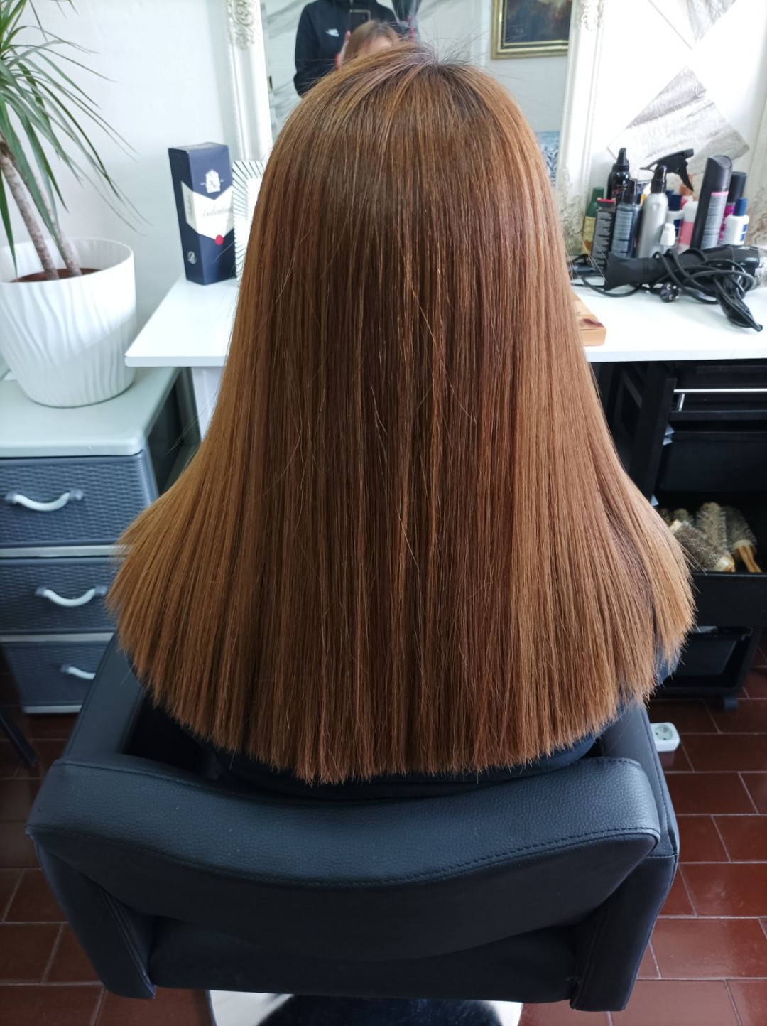 Shiny Look Gordina #nis Keratinski tretmani Keratinsko ispravljanje kose - tanka kosa srednje dužine