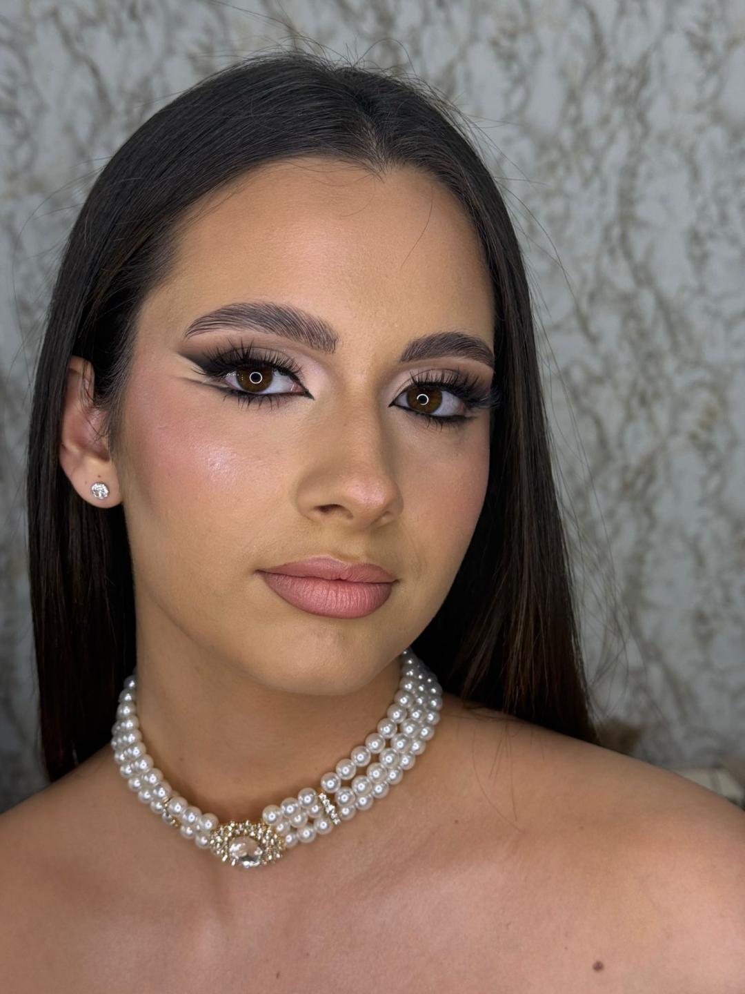 Profesionalno šminkanje + veštačke trepavice - Beauty house by Marina, Novi Sad Make-up / šminkanje Lice Make-up / šminkanje, Novi Sad, Sajmište, Detelinara, Banatić