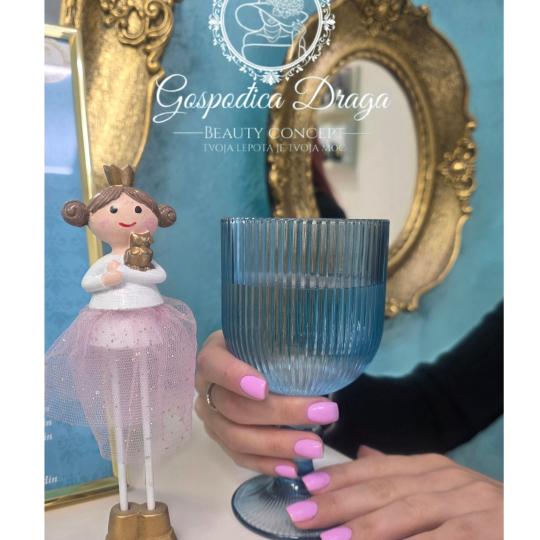 Gospođica Draga #novisad Ojačavanje noktiju Ojačavanje noktiju gelom