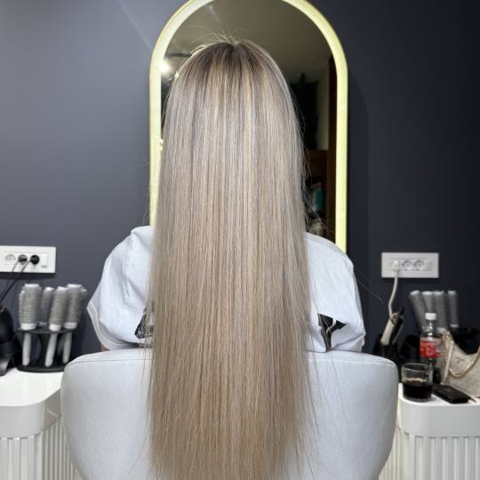 MN Beauty studio #beograd Pramenovi Pramenovi cele kosa + preliv - duga kosa