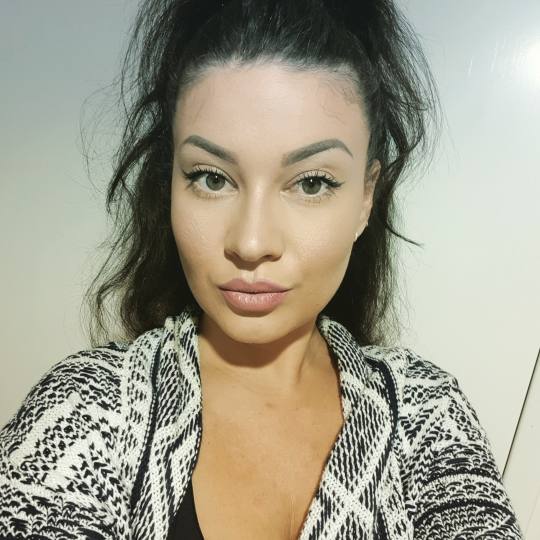 Ena beauty studio #nis Make-up / šminkanje Profesionalno šminkanje - bez veštačkih trepavica