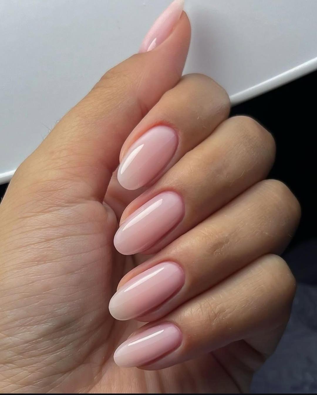 Izlivanje noktiju gelom - L dužina - Esthetique Privé, Beograd Izlivanje noktiju Nokti Izlivanje noktiju, Beograd, Centar, Stari grad, Dorćol