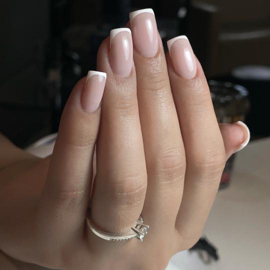 Nails Studio #beograd Izlivanje noktiju Izlivanje noktiju gelom - M dužina