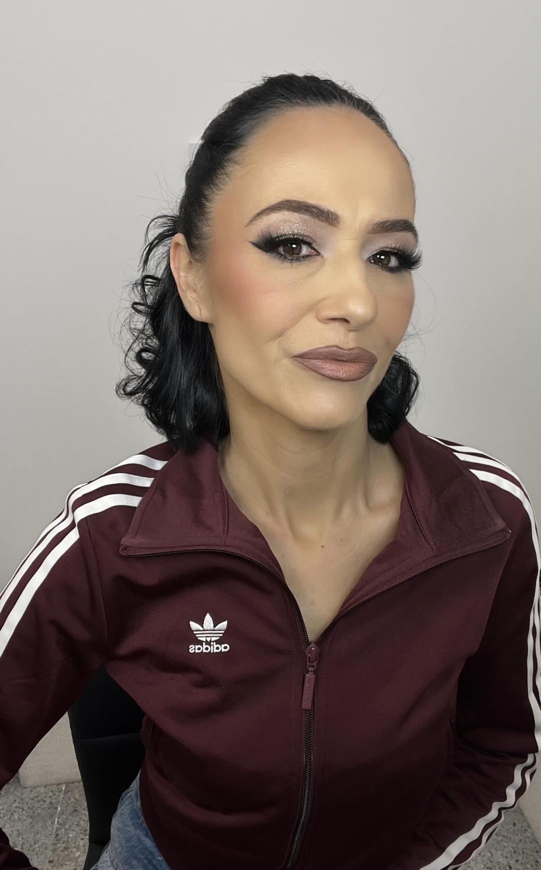 Artist Alex Studio #nis Make-up / šminkanje Profesionalno šminkanje + veštačke trepavice