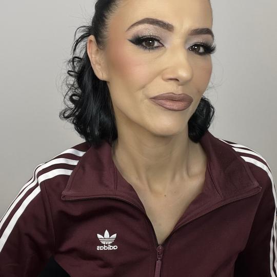 Artist Alex Studio #nis Make-up / šminkanje Profesionalno šminkanje + veštačke trepavice