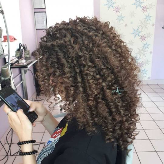 Jovana + #beograd Uvijanje, lokne i talasi Afro lokne - ekstra duga kosa