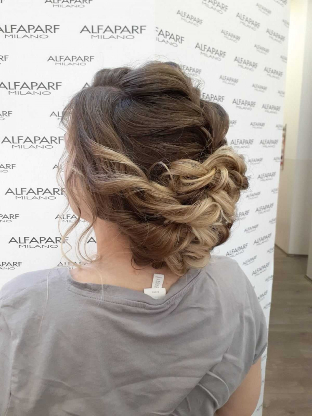 Alfaparf Studio Ada Mall #beograd Svečane i frizure za svadbu Svečana frizura - ekstra duga kosa
