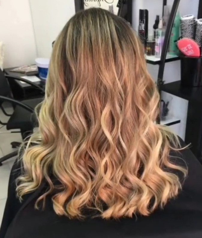 Infinity Hair #novisad Feniranje i stilizovanje Feniranje na talase - duga kosa (do lopatica)