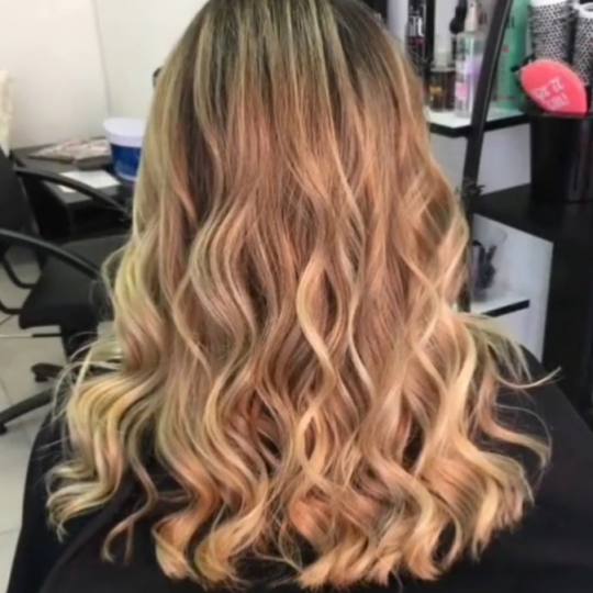 Infinity Hair #novisad Feniranje i stilizovanje Feniranje na talase - duga kosa (do lopatica)