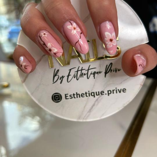Esthetique Privé usluga