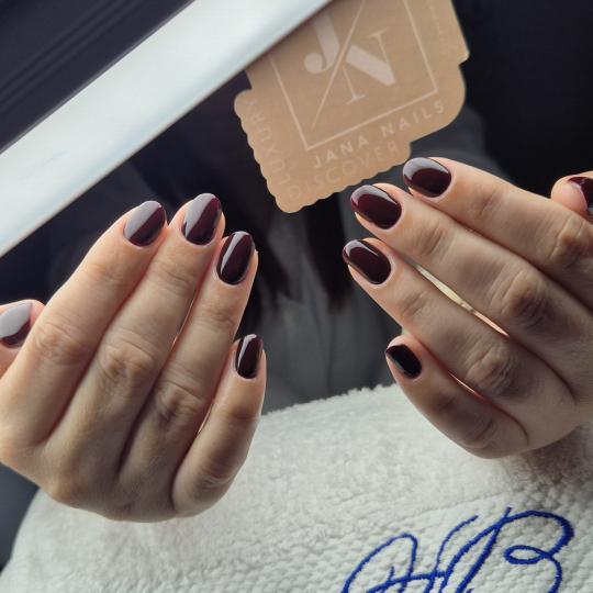 Imperija beauty centar MS #beograd Ojačavanje noktiju Ojačavanje noktiju gelom