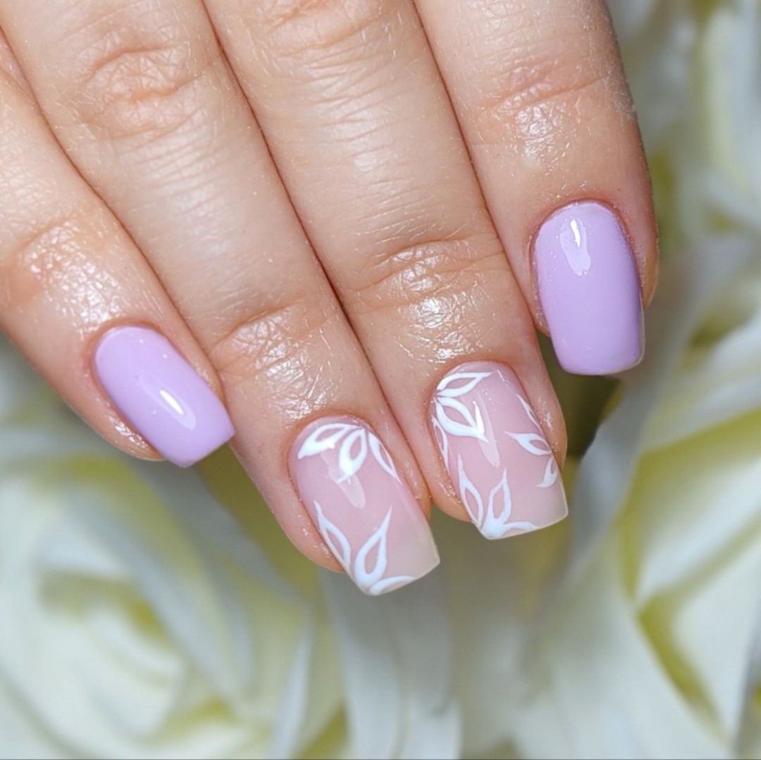 Beauty corner Belgrade #beograd Izlivanje noktiju Izlivanje noktiju gelom + boja - M dužina