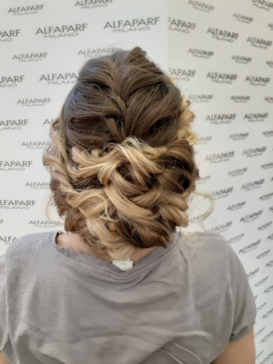 Alfaparf Studio Ada Mall #beograd Svečane i frizure za svadbu Svečana frizura - ekstra duga kosa