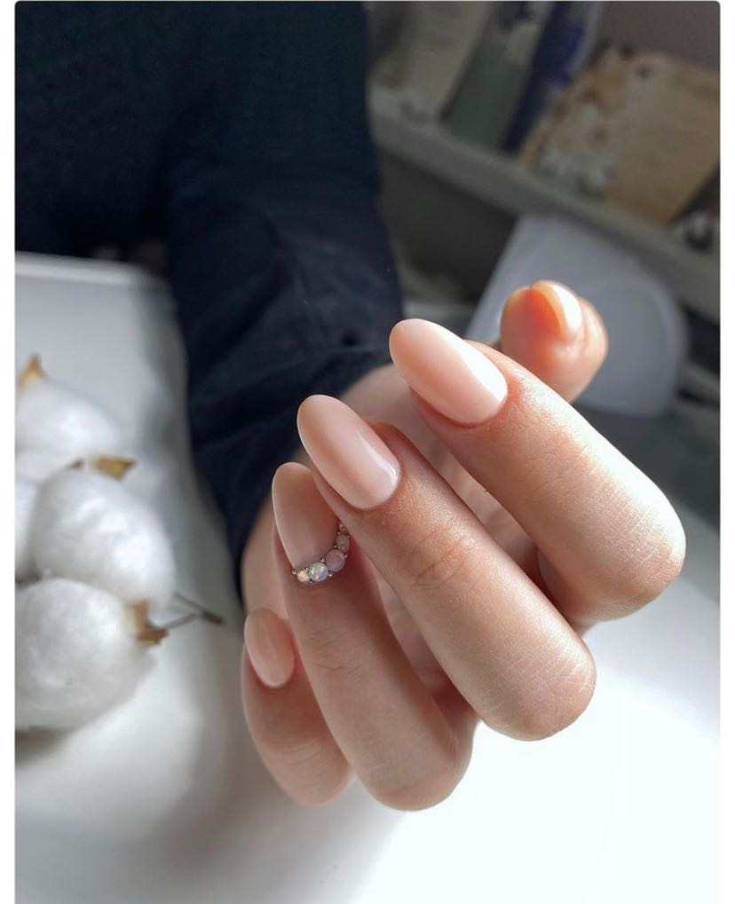 Monami beauty #beograd Ojačavanje noktiju Korekcija ojačavanja noktiju M - dužina