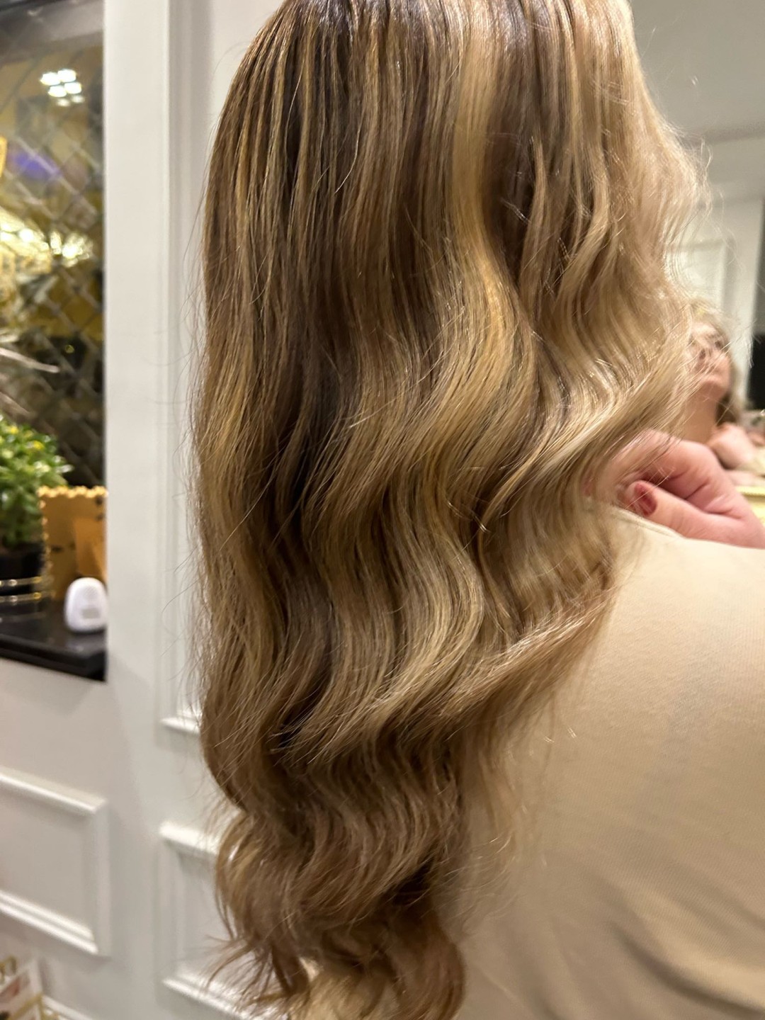 Esthetique Privé #beograd Feniranje i stilizovanje BALAYAGE + preliv +feniranje