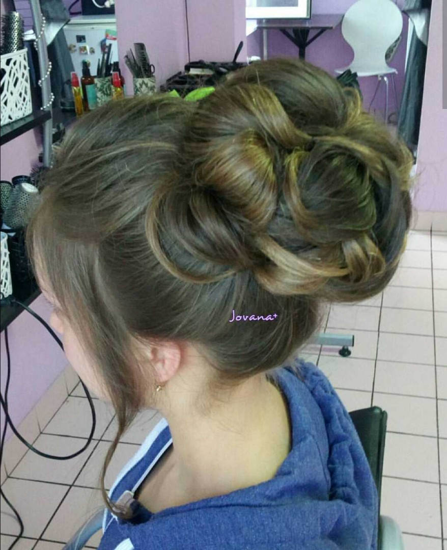 Jovana + #beograd Svečane i frizure za svadbu Svečana frizura - ekstra duga kosa