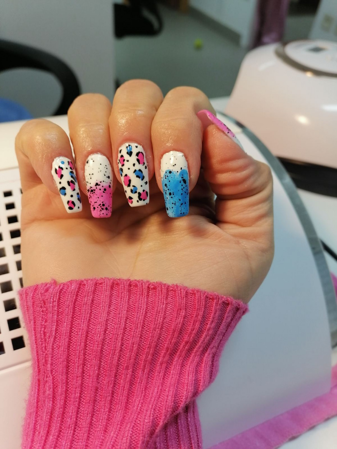 Taci nail art #beograd Izlivanje noktiju Nadogradnja noktiju