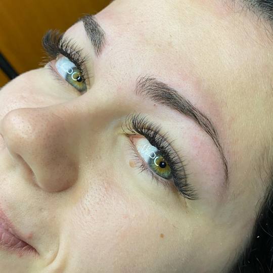 Studio Lila #novisad Nadogradnja trepavica Svilene trepavice Y