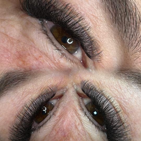 Mask #beograd Nadogradnja trepavica Nadogradnja svilenih trepavica - ruski volumen