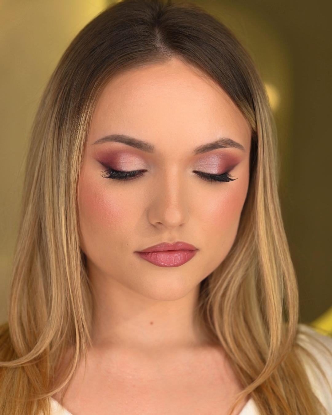 Profesionalno šminkanje - za mladu - Ivana Vit, Beograd Make-up / šminkanje Lice Make-up / šminkanje, Beograd, Zvezdara