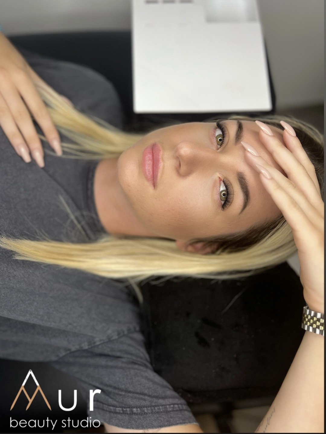 Mur beauty studio #beograd Nadogradnja trepavica Nadogradnja svilenih trepavica - ruski volumen