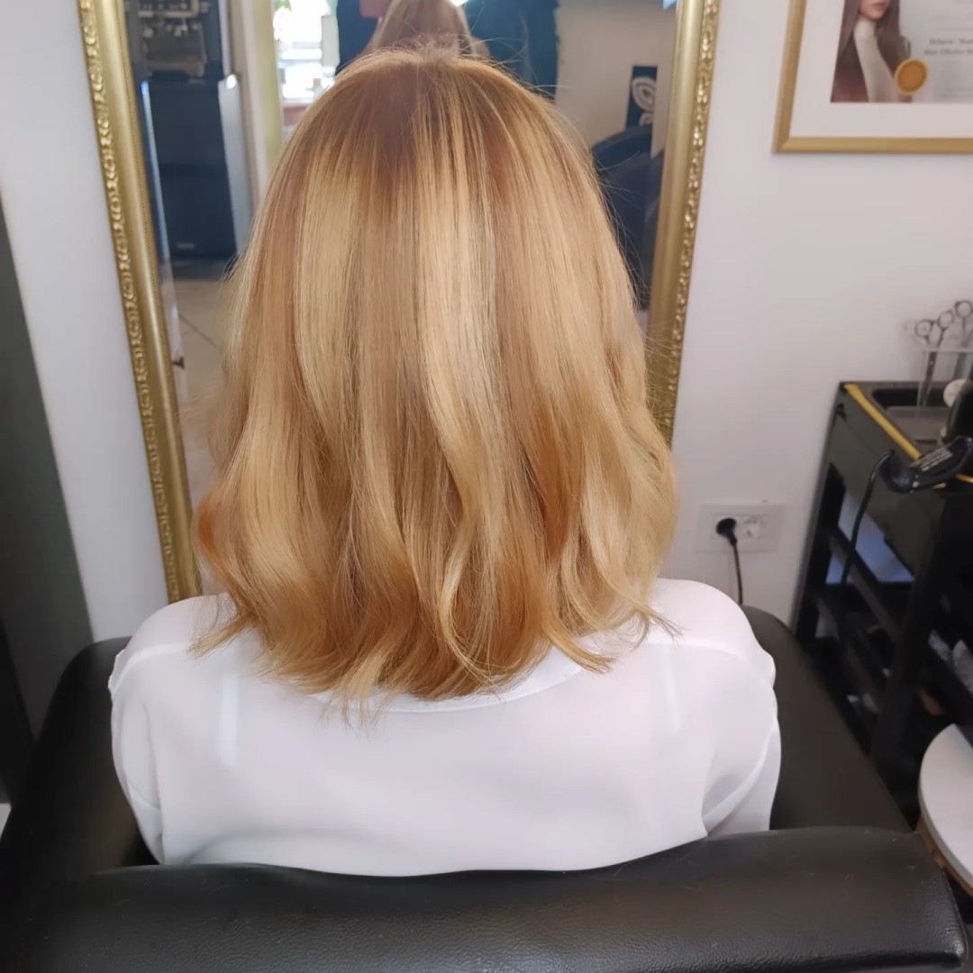 Esthetique Privé #beograd Pramenovi GOLDWELL Pramenovi + preliv + feniranje - kosa srednje dužine