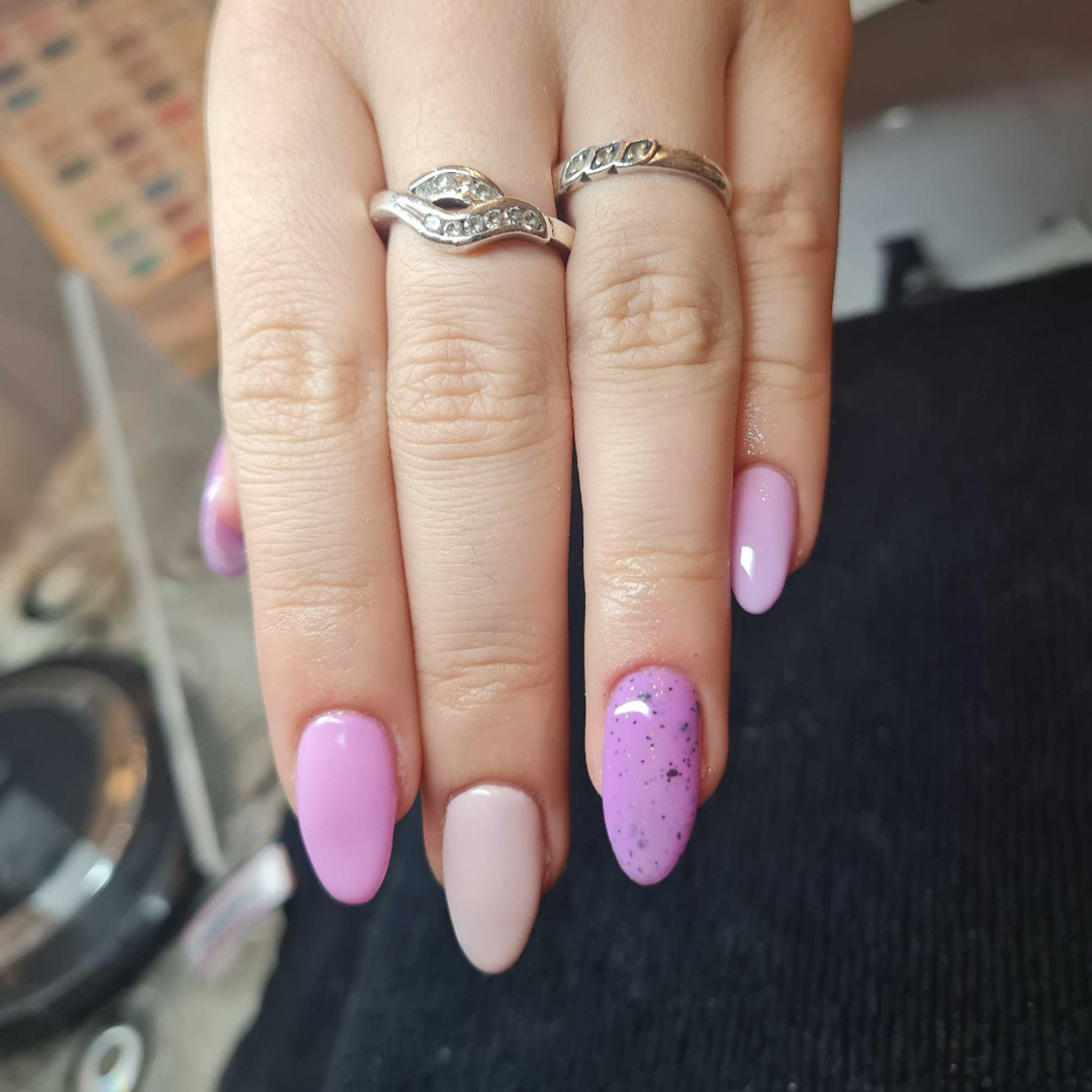 Ojačavanje noktiju gelom dužina 1 - Right Beauty, Beograd Ojačavanje noktiju Nokti Ojačavanje noktiju, Beograd, Centar, Stari grad, Dorćol