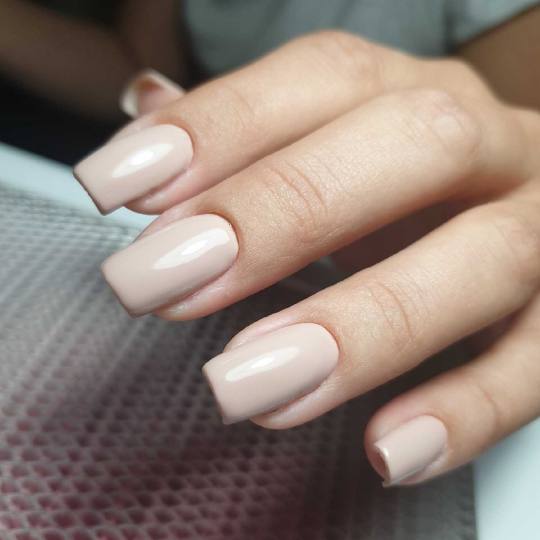 Mamey #beograd Manikir Ruski manikir + ruber baza - dugi nokti