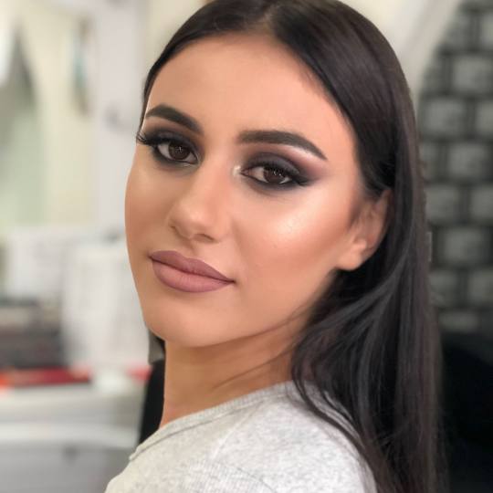 Olymp Beauty #nis Make-up / šminkanje šminka Profesionalno šminkanje + veštačke trepavice Ardel
