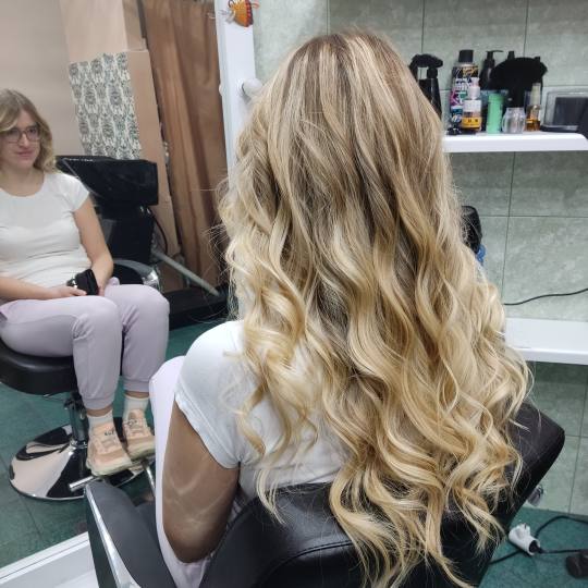 Candy S #novisad Feniranje i stilizovanje Lokne stajler