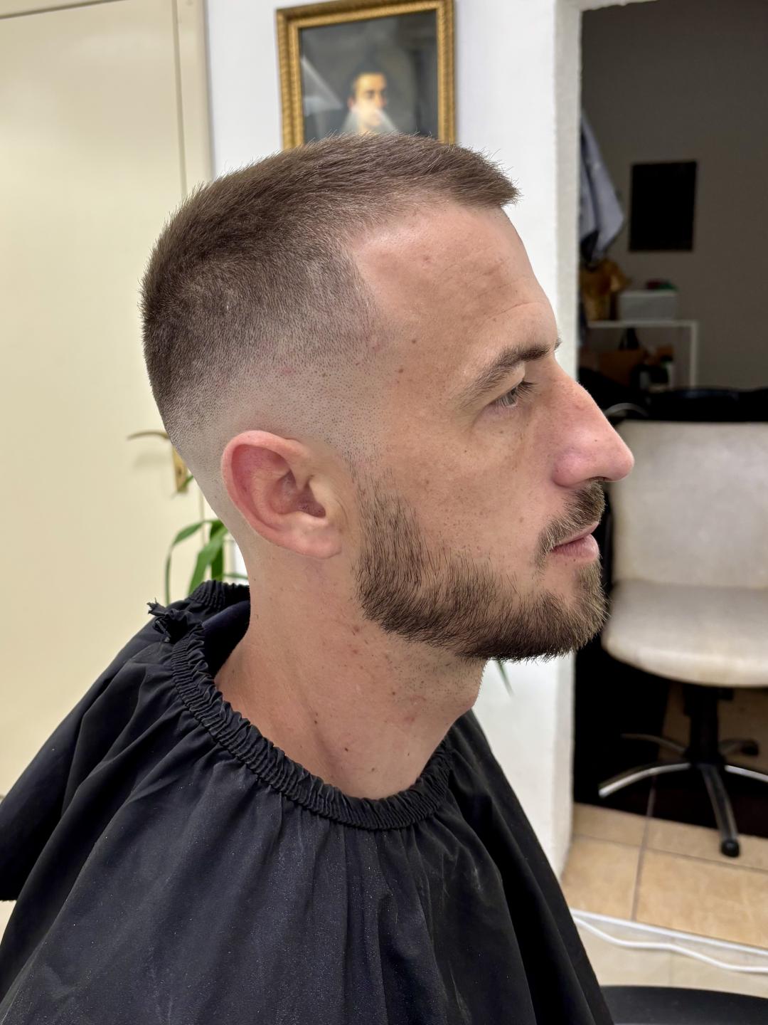 Muško šišanje + sređivanje brade - Vronski, Ćićevac Muško šišanje Muški frizeri Muško šišanje, Ćićevac, Centar