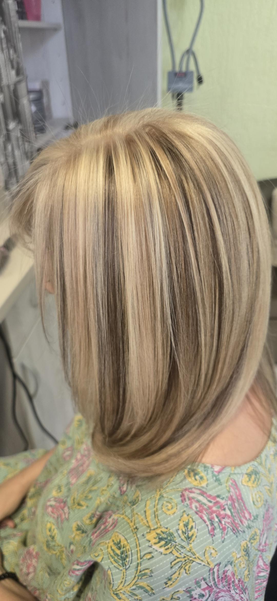 Lilla #novisad Pramenovi Pramenovi na foliju + feniranje - kosa srednje dužine