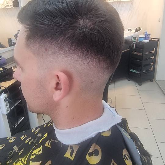 Studio Slavica - Cale #krusevac Muško šišanje Muško šišanje - fade