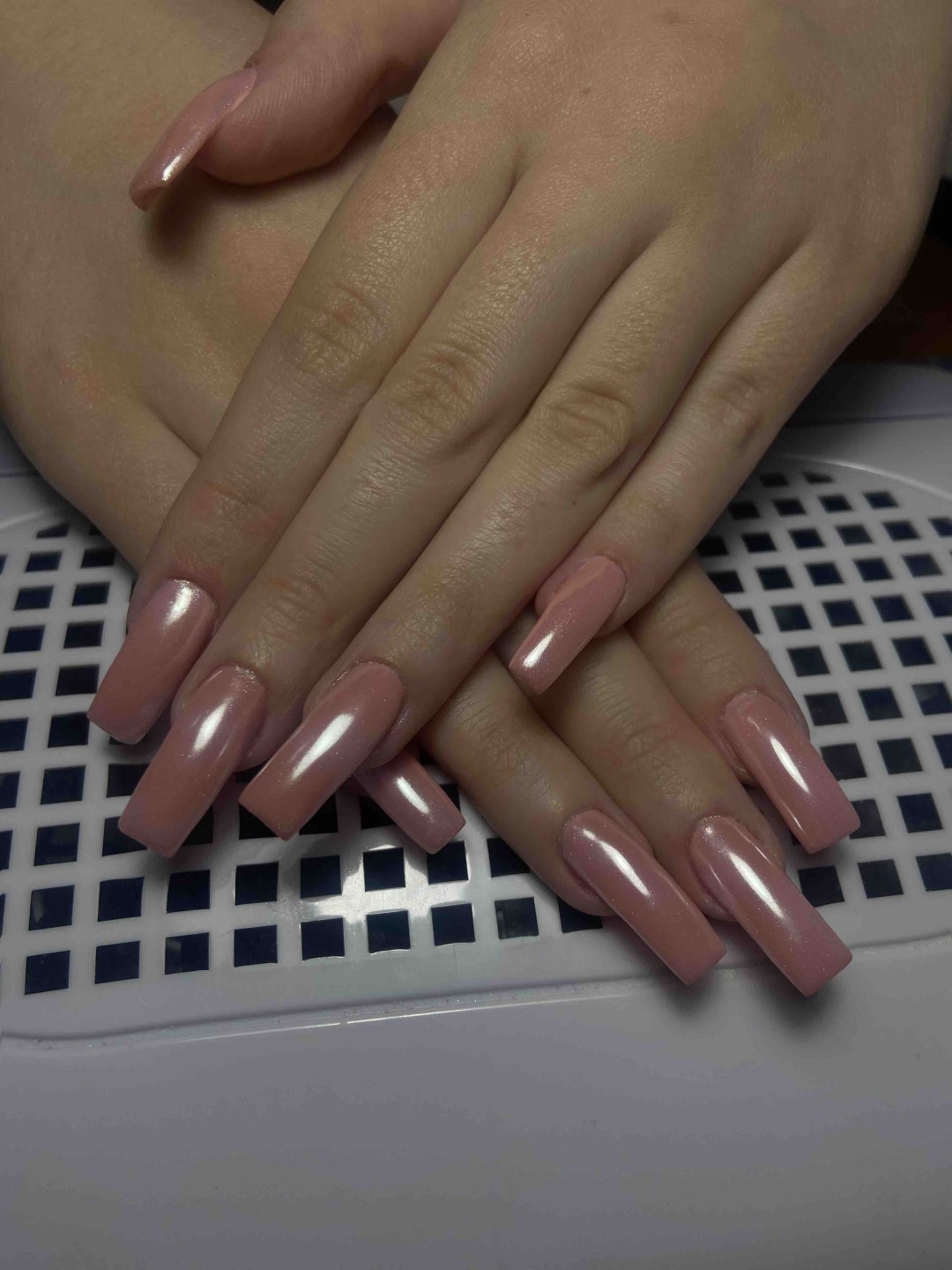 Izlivanje noktiju gelom - L dužina - Beauty in Style DM, Novi Sad Izlivanje noktiju Nokti Izlivanje noktiju, Novi Sad, Sajmište, Detelinara, Banatić