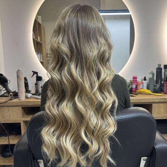 Studio Eleven Ladies&Gentlemen #beograd Feniranje i stilizovanje Feniranje na talase - duga kosa