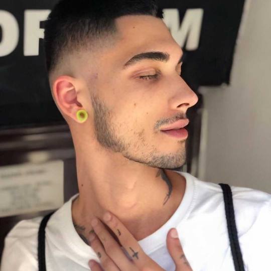 Headroom #beograd Muško šišanje Muško šišanje makazama + mašinicom ✂Nikola