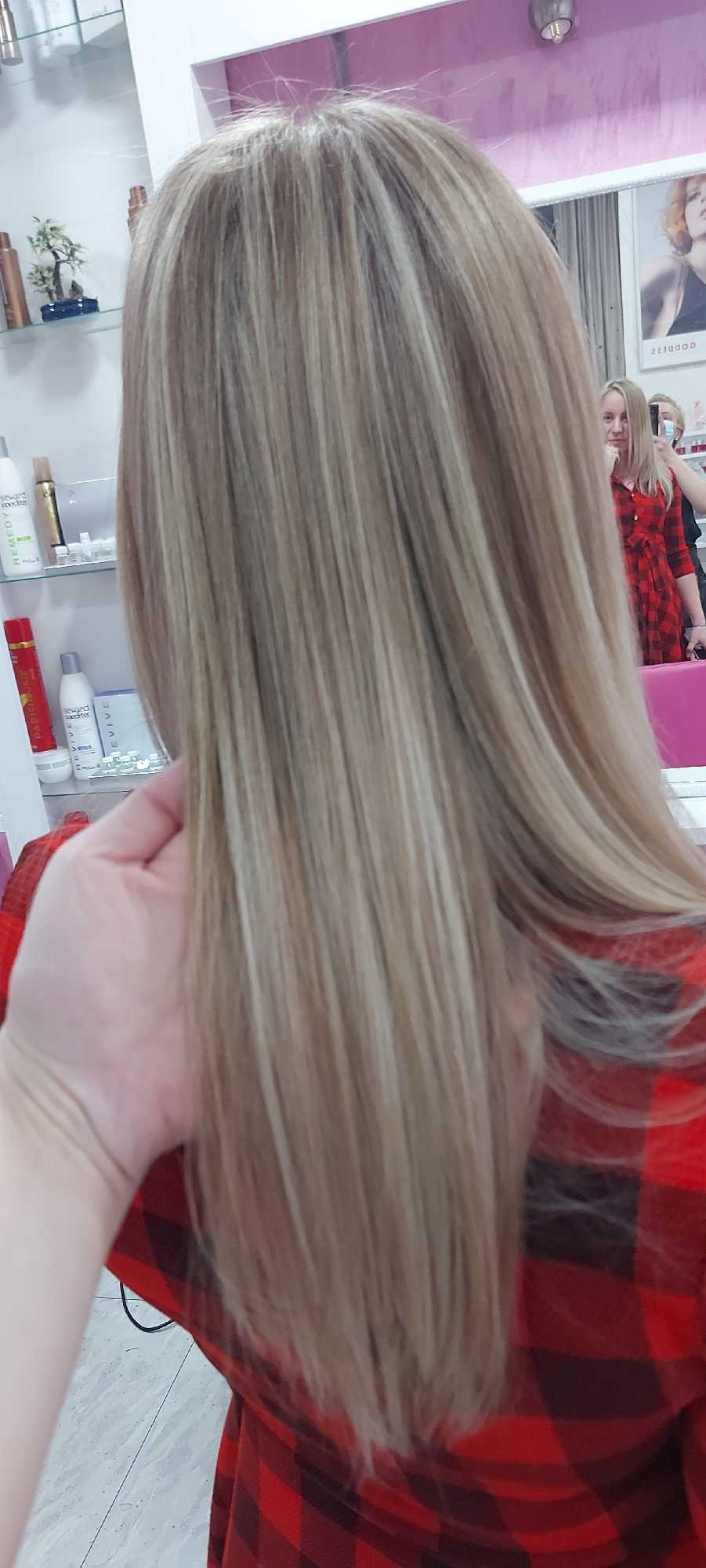 Andrijana #beograd Pramenovi Pramenovi na foliju + preliv + feniranje - kosa srednje dužine sa šišanjem