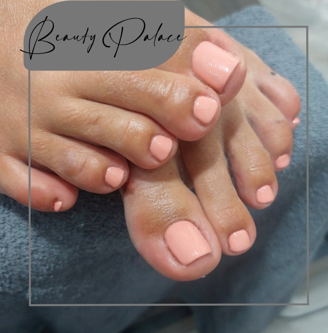 Beauty Palace by M #beograd Gel lak Pedikir + gel lak ( ruski pedikir )