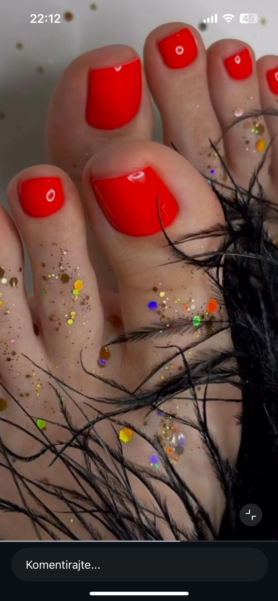 Estetski pedikir + gel lak - Belle Ana, Beograd Estetski pedikir Nokti Estetski pedikir, Beograd, Vračar, Čubura, Crveni krst