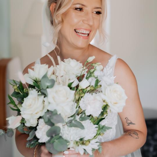 Pudra beauty #beograd Svečane i frizure za svadbu Frizura za venčanje + šminka za venčanje