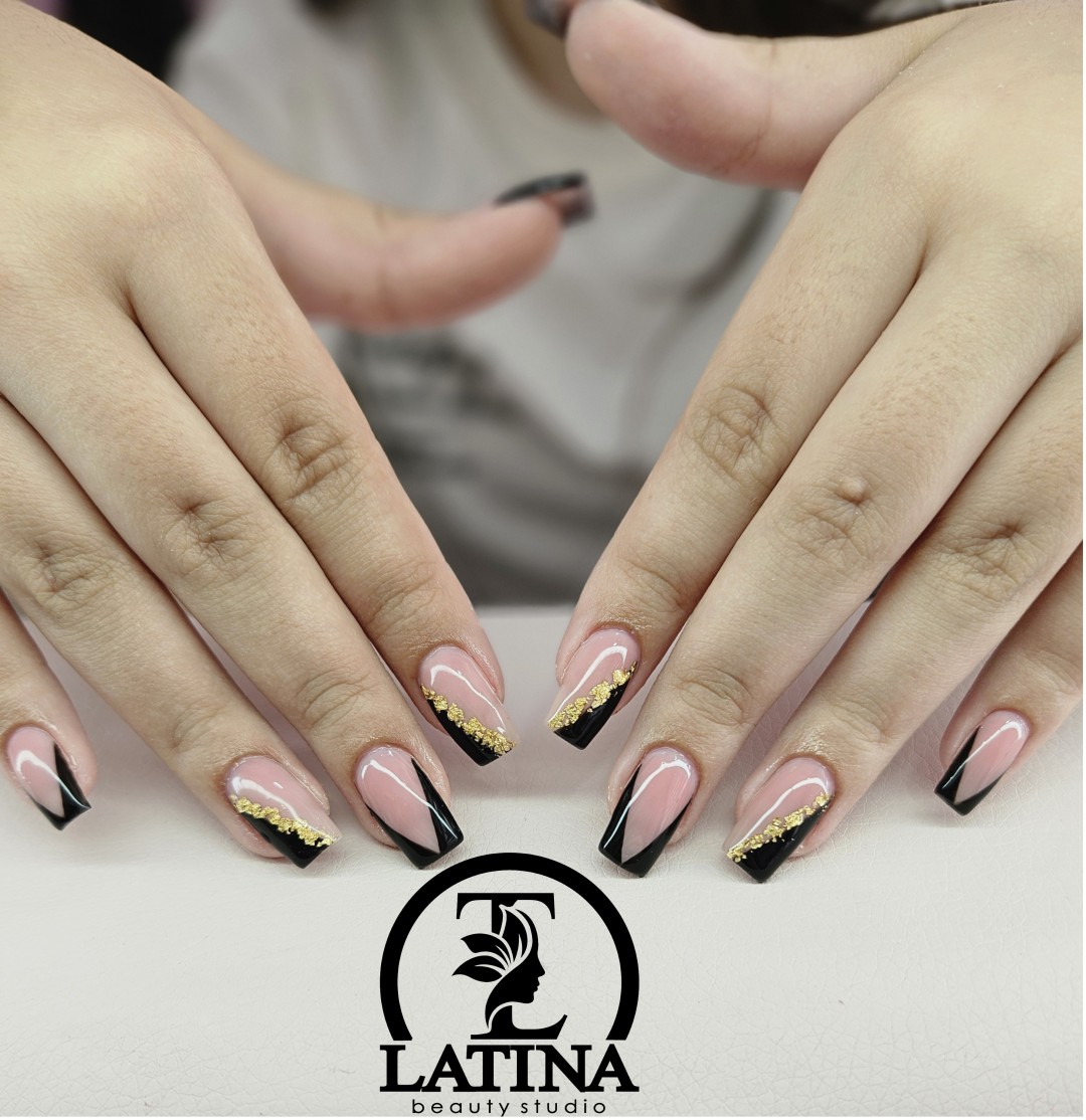 Latina beauty studio #beograd Izlivanje noktiju Korekcija noktiju gelom - do šablona 3