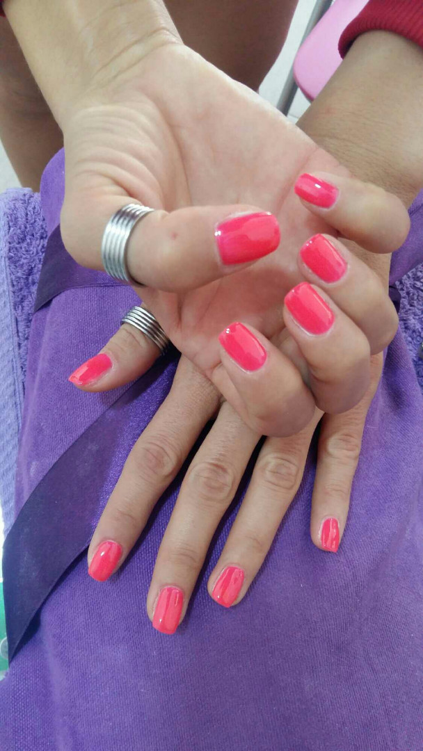 Manikir + gel lak - Pour Elle studio, Beograd Manikir Nokti Manikir, Beograd, Žarkovo, Cerak, Bele vode