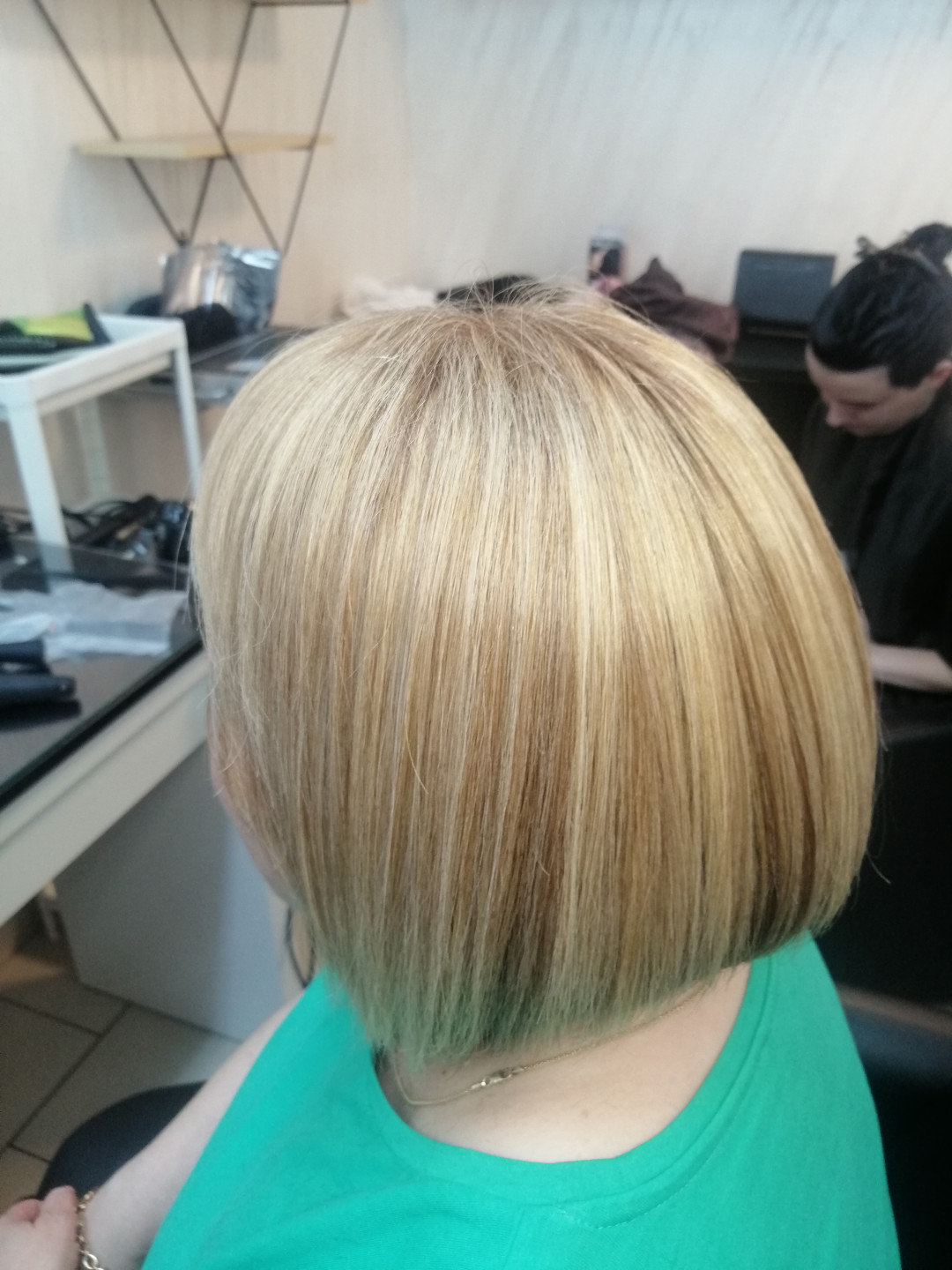 Studio Slavica - Cale #krusevac Farbanje kose Farbanje cele dužine - kratka kosa