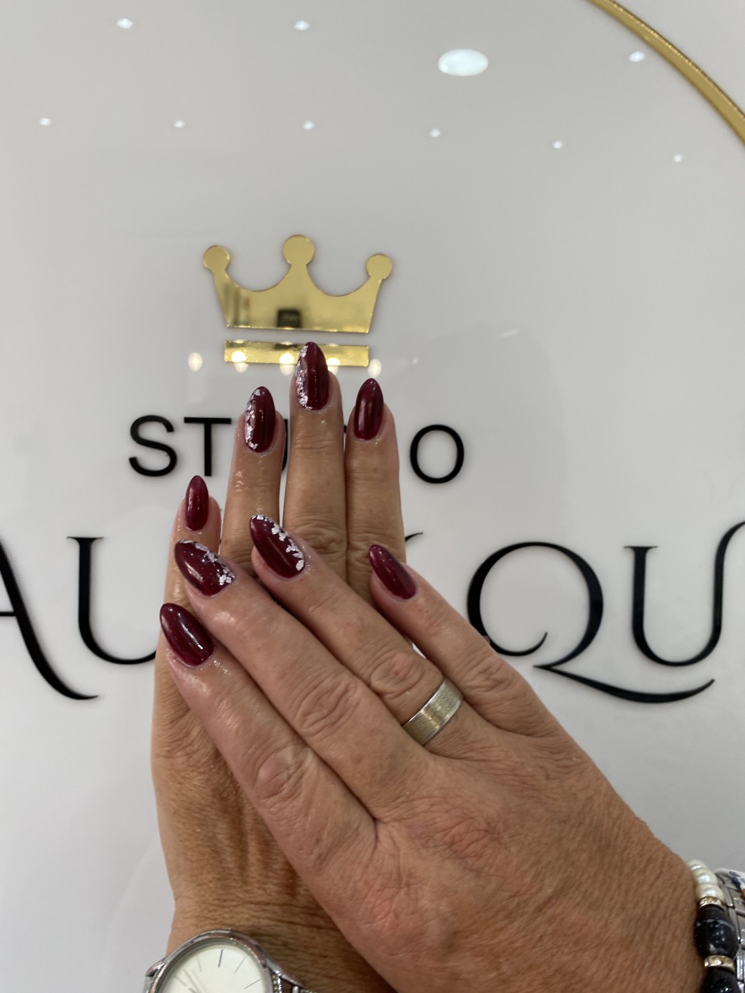 Studio Beauty Que #beograd Izlivanje noktiju Izlivanje noktiju gelom - M dužina