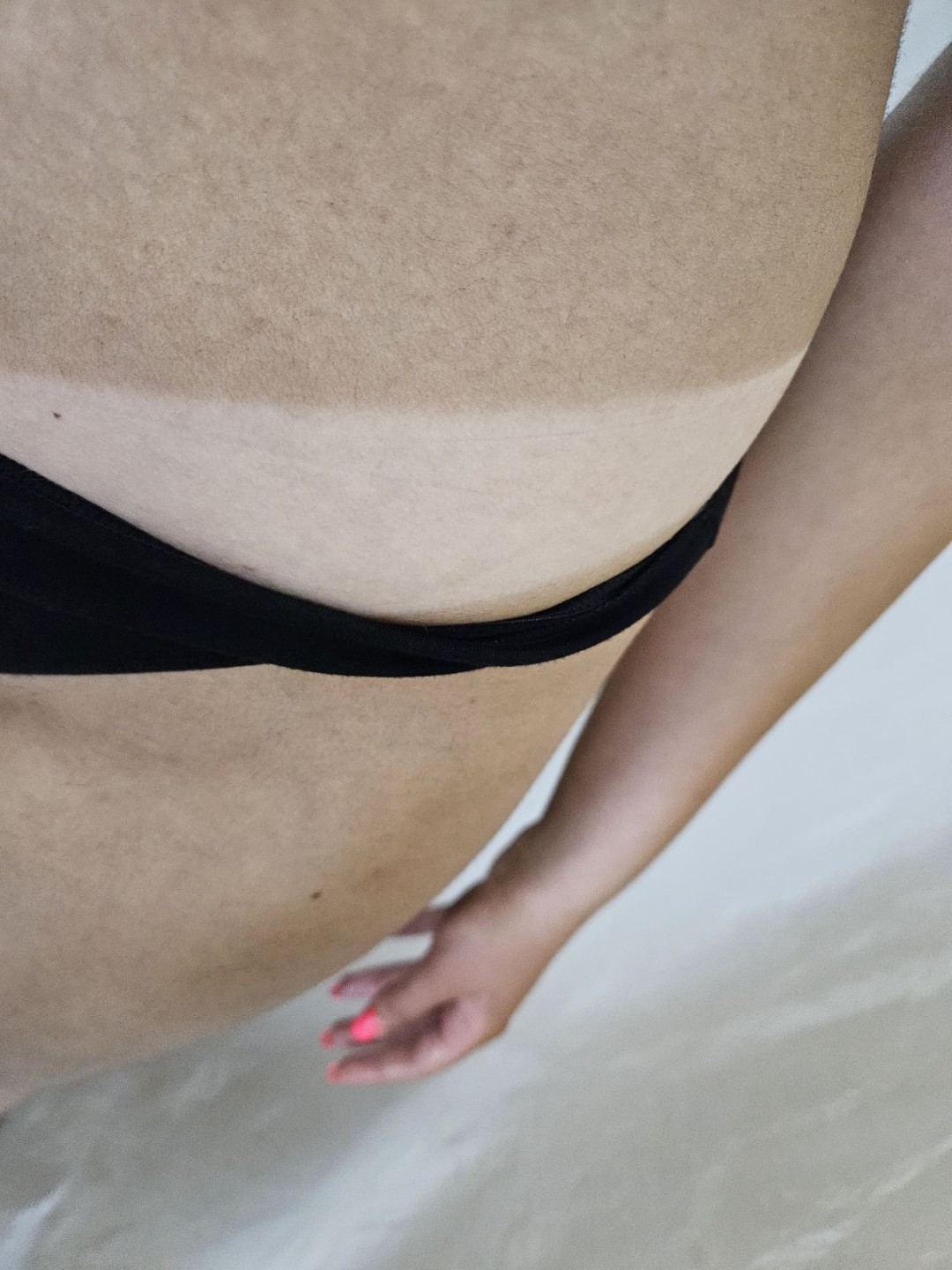 Spray tan - Marija beauty artist, Beograd Air brush potamnjivanje kože Telo Air brush potamnjivanje kože, Beograd, Karaburma, Višnjička banja