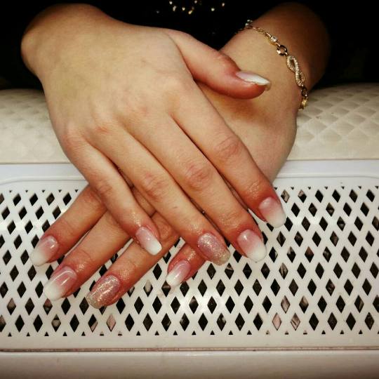 Beauty of Quince #beograd Ojačavanje noktiju Ojačavanje prirodnih noktiju gelom Ombre nails