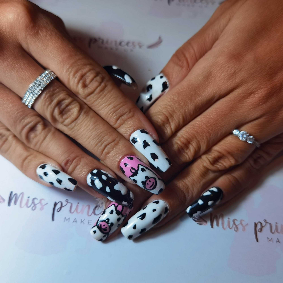 Miss Princess Make up #beograd Izlivanje noktiju Korekcija izlivanja noktiju akrilom - ekstra dugi nokti