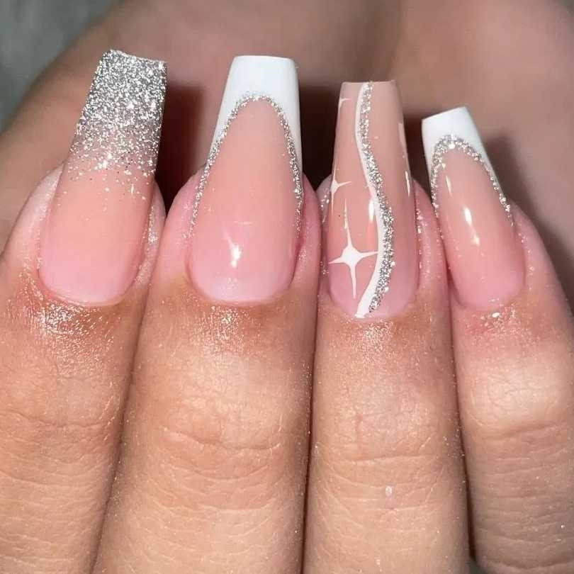 Salon Celebrity Lauren #beograd Ojačavanje noktiju Korekcija ojačavanja noktiju gelom - L dužina